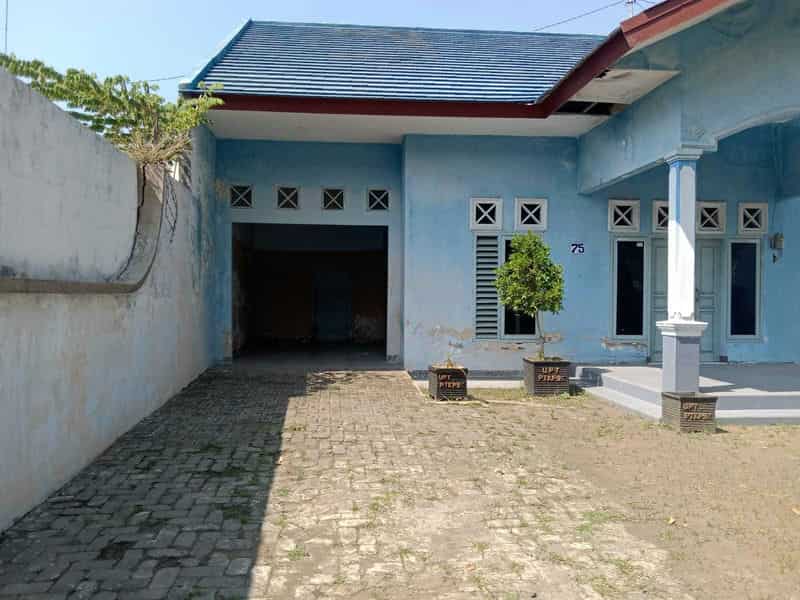 Sewa Aset Penginapan Rumah Dinas Perikanan dan Kelautan, Kota Probolinggo - JL RA Kartini no 75 -